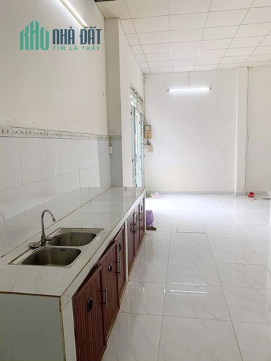Nhà thuê nguyên căn hẻm 503 Bình Đông P13Q8 - 7 Triệu / Tháng