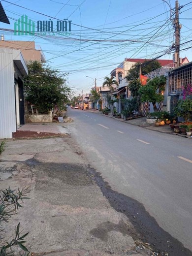 Chính Chủ Cần Bán Nhà 215m2 Sổ Hồng Riêng Giá Rẻ MT An Dương Vương