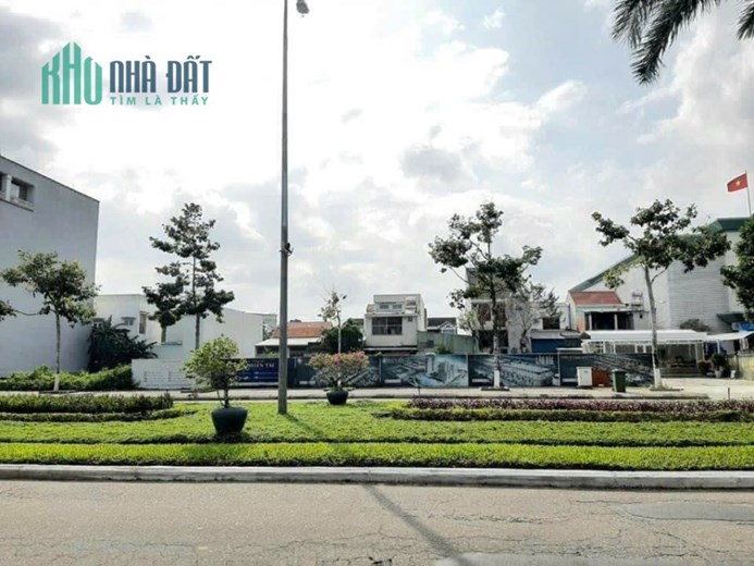 Chính chủ bán 3 lô đất liền kề MT Hùng Vương Tp Tam Kỳ, SHR, 8.8 tỷ/lô. Lh:0366397969