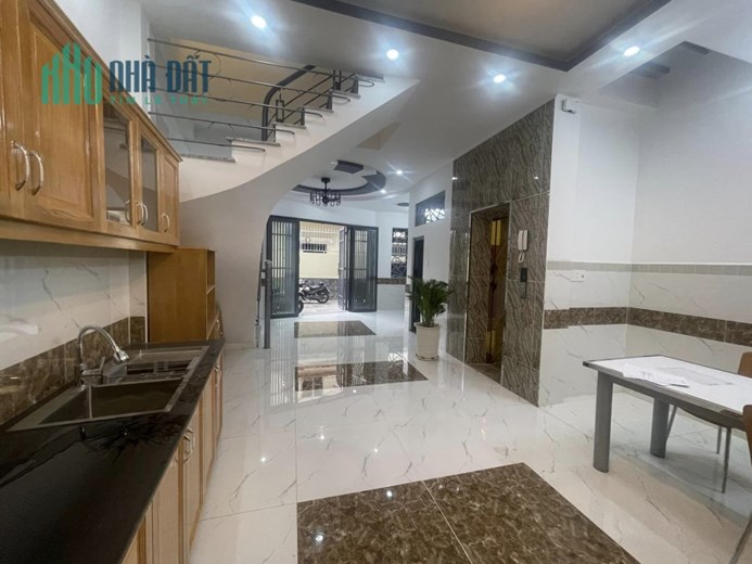 HXH khép kín Thích Quảng Đức, P.5 Phú Nhuận. 60m2 - 11.2 tỷ TL