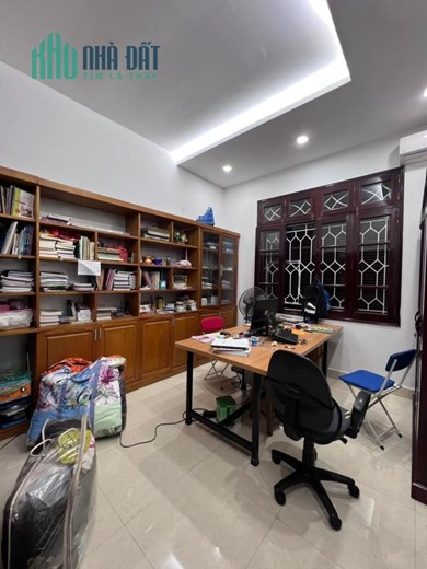 Lê Thanh Nghị, Nhà cực hiếm, Phân Lô, Ngõ Rộng gần phố 48m giá 5,6 tỷ