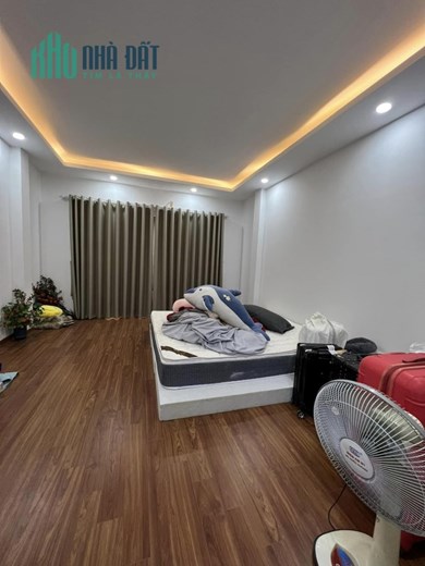 BÁN NHÀ ĐỊNH CÔNG, Ở NGAY, 35M2 5T MT4.3M, GIÁ 3.8 TỶ