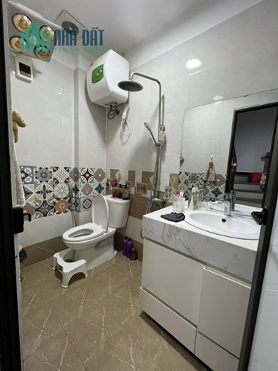 BÁN NHÀ ĐỊNH CÔNG, Ở NGAY, 35M2 5T MT4.3M, GIÁ 3.8 TỶ