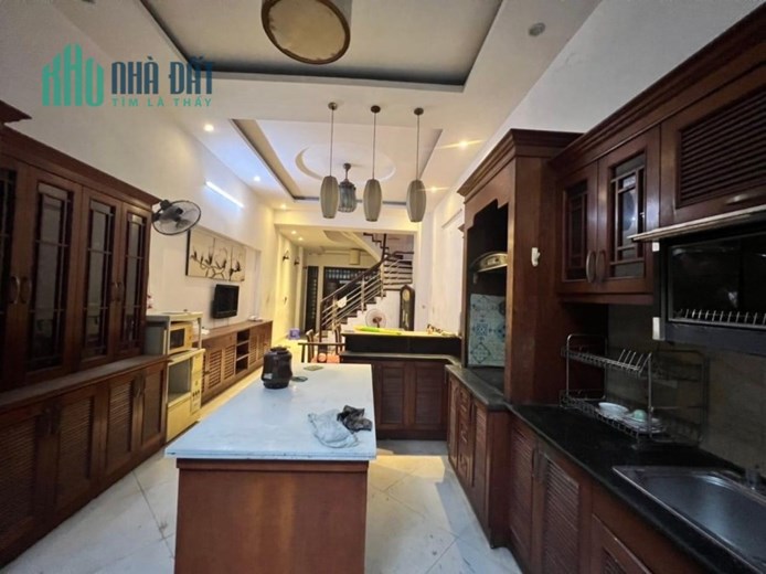 Bán Nhà Phố Bạch Mai, Siêu hiếm, 50m x 5 tầng x giá 5,4 tỷ cực gần phố