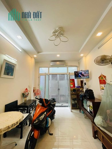 NHÀ KHU CƯ XÁ ĐÔ THÀNH - Đường số 2 Phường 4 QUẬN 3 - nhà mới ở ngay - Sát Mặt tiền