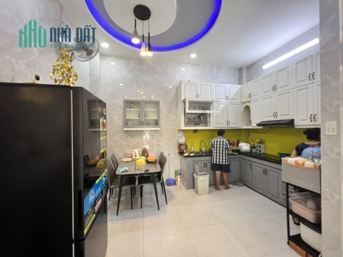 Bán nhà HXH Phú Trung Tân Phú,60m2, 5 tầng BTCT