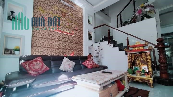 Cần Bán Gấp Nhà Nguyễn Thị Thập HXH. 4 Tầng BTCT KIên Cố. DT.240m SHR. Giá 5 Tỷ Nhỉnh Phường Bình