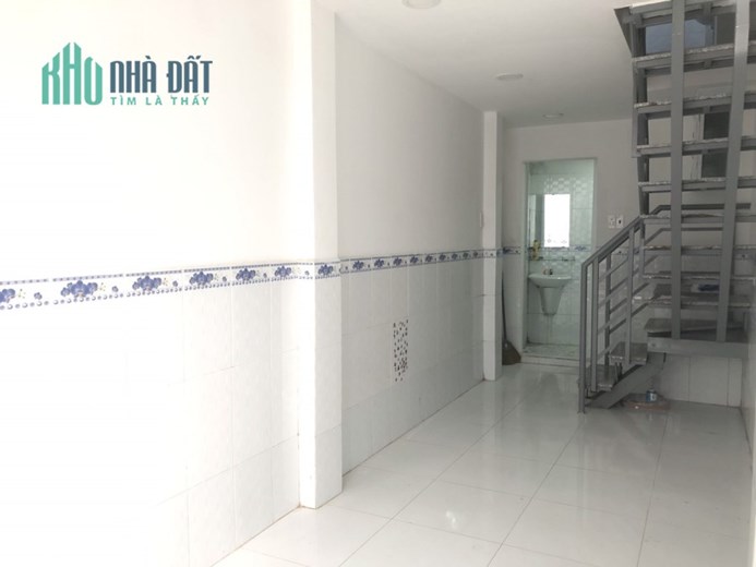 Quận 10 -Nhà Nhỏ Cực Hiếm –Chỉ Nhỉnh 3Tỷ- 3Tầng-Hẻm Thông 4M