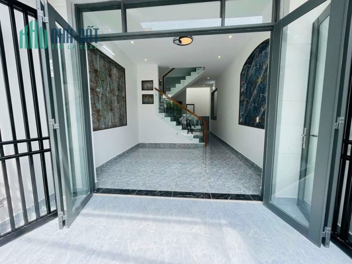 bán nhà phạm hồng thái mới về ơ ngay nhà 1 tret 1 lầu hẻm oto giá chỉ nhỉnh 3 tỷ LH, 0963646933