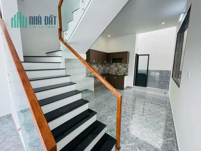 bán nhà phạm hồng thái mới về ơ ngay nhà 1 tret 1 lầu hẻm oto giá chỉ nhỉnh 3 tỷ LH, 0963646933