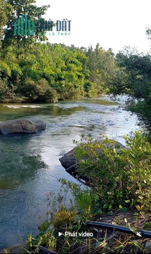 Bán khu đất QL 20, Hà Lâm, H.Đạ Huoai, Lâm Đồng: 4,5 Ha, giá 20 tỷ.