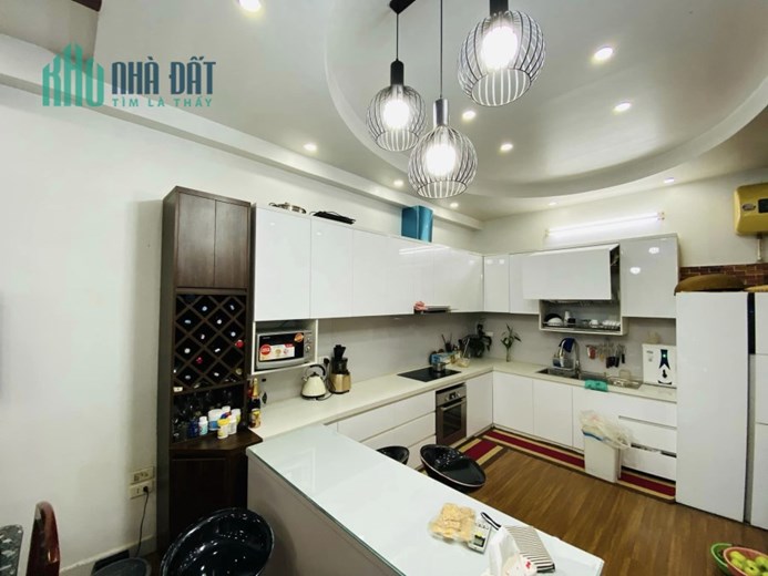 Bán Nhà Siêu Phẩm Ngõ 189 Nguyễn Ngọc Vũ - Cầu Giấy. Giá chỉ nhỉnh 8tỷ