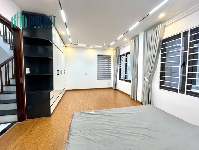 BÁN NHÀ ĐẸP MẶT OTO ĐỔ CỬA , VỊ TRÍ THUẬN TIỆN ,KINH DOANH PHỐ LÊ GIA ĐỊNH ,Q HAI BÀ TRƯNG 64 M CHỈ