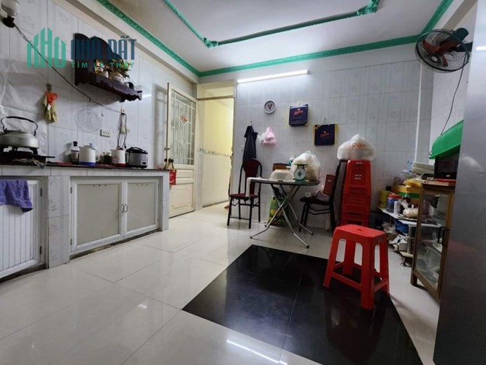 BÁN NHÀ THÀNH THÁI QUẬN 10, 5 TẦNG, NGANG 4.2X17, 73M2, 18TỶ9