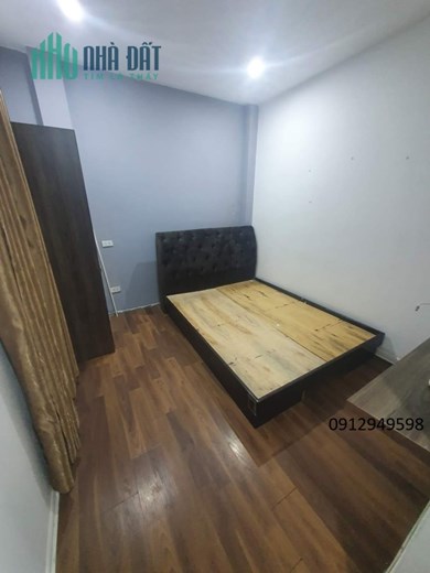 Bán Nhà Phố Hào Nam KD ÔTô DT 65m2 7Tg MT 6m chỉ 18,5 tỷ