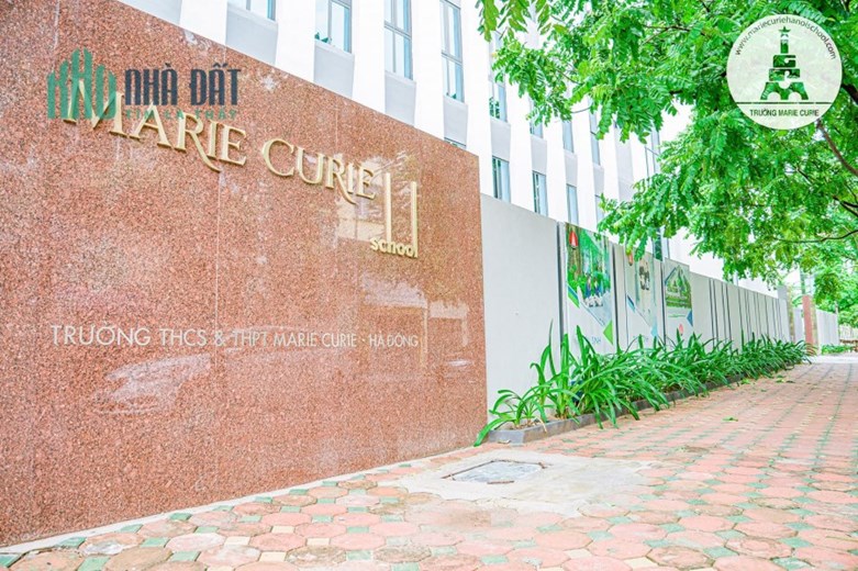 Bán nhà Văn Phú, Hà Đông, nhìn trường Merie Curie, 90m2x4T, kinh doanh, giá 10 tỷ