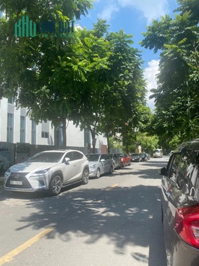 Bán nhà Văn Phú, Hà Đông, nhìn trường Merie Curie, 90m2x4T, kinh doanh, giá 10 tỷ