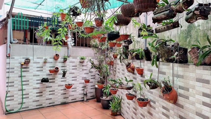 ÁI MỘ- NGUYỄN VĂN CỪ.
NHÀ MỚI ĐẸP DÂN XÂY - 3 NGỦ, ĐỦ CÔNG NĂNG, 2 MẶT THOÁNG - NGÕ RỘNG BA GÁC