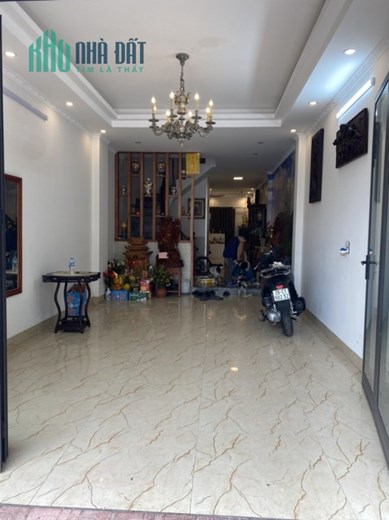 NHÀ 7 TẦNG MẶT HỒ - MẶT PHỐ BỒ ĐỀ  - THĂNG MÁY  - VỈA HÈ ĐÁ BÓNG  - KINH DOANH ĐỈNH