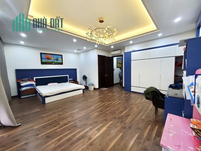 Bán biệt thự Imperial phố Nguyễn Huy Tưởng, DT 165m2, MT9m, chuẩn phong cách Châu Âu.