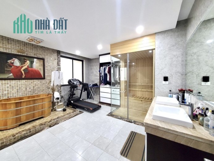 Bán biệt thự Imperial - Nguyễn Huy Tưởng, DTXD 165m2, MT9m, chuẩn phong cách Châu Âu.