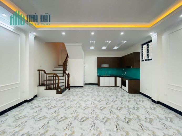 Cần B.Á.N nhà khu Phố Bà Triệu HĐ, ô tô VÀO NHÀ, KD tốt, DTSD 40m,  mt5.6m, 5 tầng, 6 PN rộng