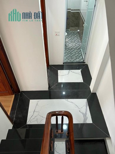 Cần B.Á.N nhà khu Phố Bà Triệu HĐ, ô tô VÀO NHÀ, KD tốt, DTSD 40m,  mt5.6m, 5 tầng, 6 PN rộng