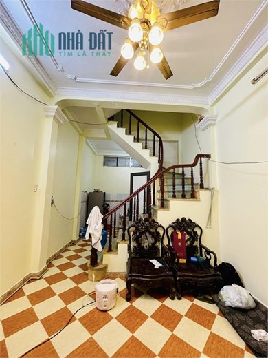 Chính chủ cần bán nhà và phố Định Công ngõ Sh tránh nhau vèo vèo, dt 37m CHỈ 2.6 tỷ