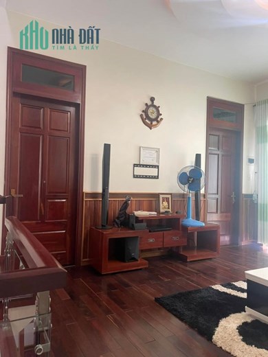 Bán nhà Bà Triệu 5.5 tỷ x 4 tầng, 50m2. PHÂN LÔ - Ô TÔ TRÁNH VÀO NHÀ - 2 THOÁNG - KHU VỰC HIẾM NHÀ