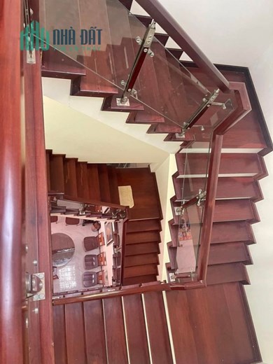 Bán nhà Bà Triệu 5.5 tỷ x 4 tầng, 50m2. PHÂN LÔ - Ô TÔ TRÁNH VÀO NHÀ - 2 THOÁNG - KHU VỰC HIẾM NHÀ