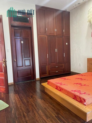 Bán nhà Bà Triệu 5.5 tỷ x 4 tầng, 50m2. PHÂN LÔ - Ô TÔ TRÁNH VÀO NHÀ - 2 THOÁNG - KHU VỰC HIẾM NHÀ
