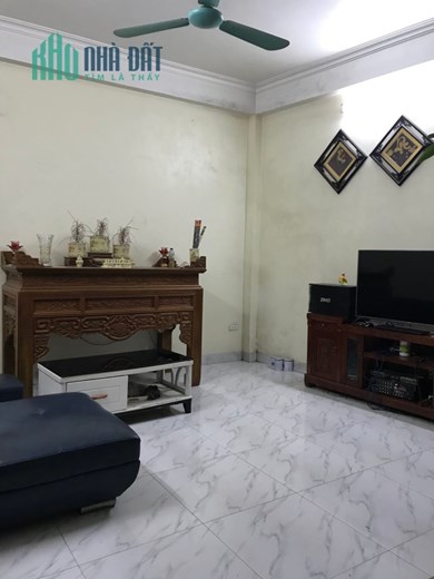 ĐỘC-HIẾM Bán nhà riêng sổ đỏ 2,3 tỷ Nguyễn Trãi – Thanh Xuân ô tô gần