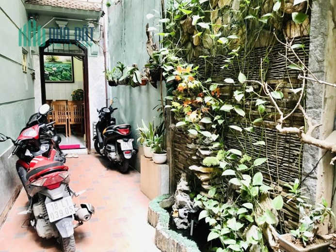 Bán nhà phố Bạch Mai 60m2, 4 tầng, mặt tiền 6,5m, ô tô đỗ cửa, kinh doanh sầm uất, nhà dân xây đẹp,