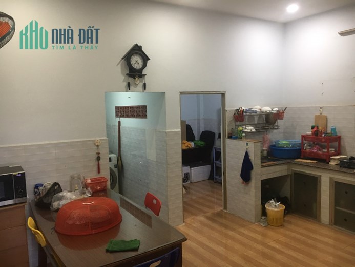 Mình cần bán ngôi nhà ở đường 40 sát chợ Hiệp Bình