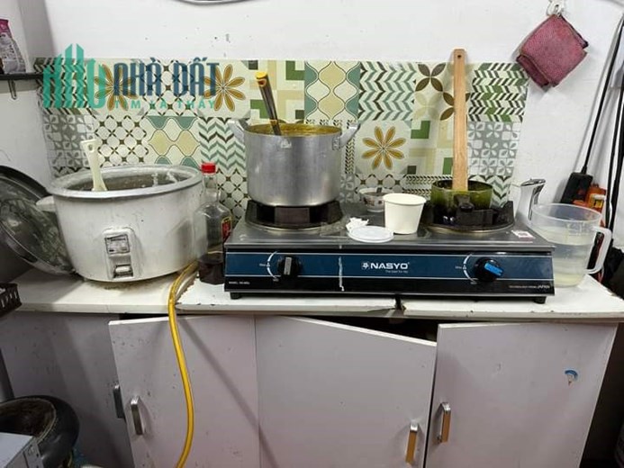 Gia đình chuyển vào SG nên cần sang nhượng lại quán cháo dinh dưỡng, ăn vặt. Mặt đường Lương Định