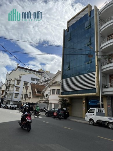 Bán khách sạn đường Phan Đình Phùng, P.2, TP Đà Lạt.