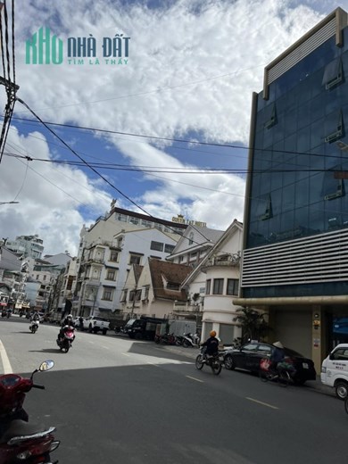 Bán khách sạn đường Phan Đình Phùng, P.2, TP Đà Lạt.