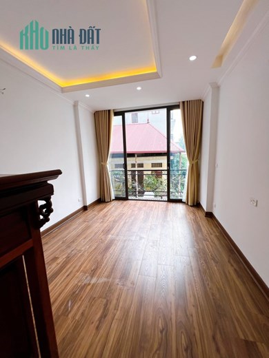 Thanh Xuân 42m 5 tầng mới tinh , phân lô , gara ô tô tránh ... giá hơn 6ty chút xíu
