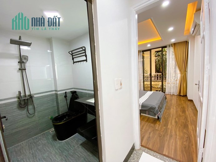 Thanh Xuân 42m 5 tầng mới tinh , phân lô , gara ô tô tránh ... giá hơn 6ty chút xíu
