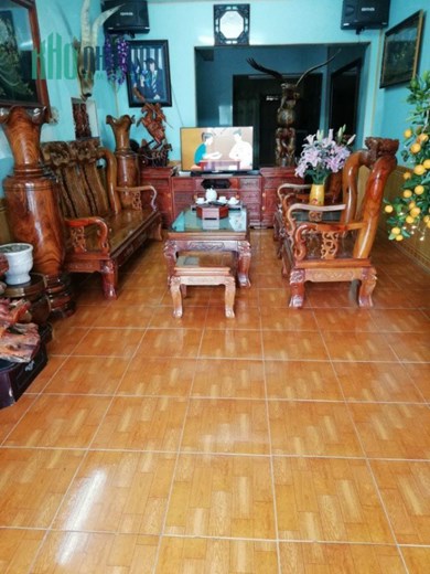 Cần bán nhà chính chủ 2 tầng mặt đường 10 Hùng Vương, Sổ Hồng Riêng