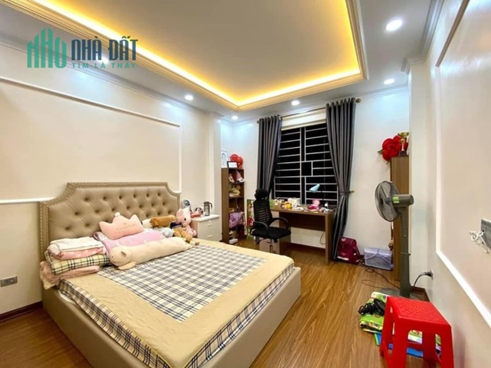 BÁN NHÀ #NGUYỄN_CHÍ_THANH cạnh Đài Truyền Hình VTV. 45m2 Có Ban Công. Full Đồ Cao Cấp 5.32tỷ