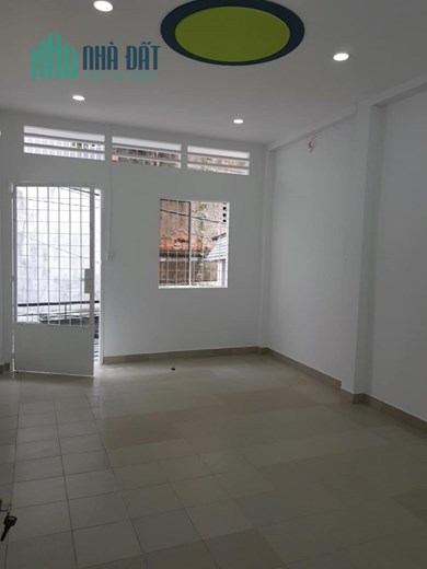 Nhà bán Q10, Hẻm thông Lý Thái Tổ, 50m2, 3 tầng nhỉnh 5 tỷ