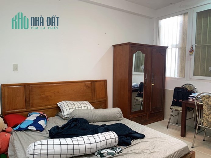 Bán Nhà Hẻm 5m Cách 1 căn ra MT  Nguyễn Kiệm 4.4m x 14m 4 tầng Chỉ 8 Tỷ Phú Nhuận.