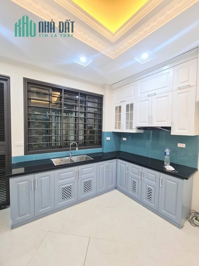 BÁN NHÀ VÕ THỊ SÁU, Ô TÔ ĐỖ CỬA,,AN NINH,DÂN TRÍ CAO,LÔ GÓC Ở LUÔN, 30M2 GIÁ CHỈ 4 TỶ