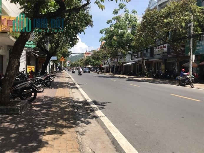 Cho thuê nhà mặt tiền 2 lầu đường nguyễn an ninh p7, tp.vũng tàu