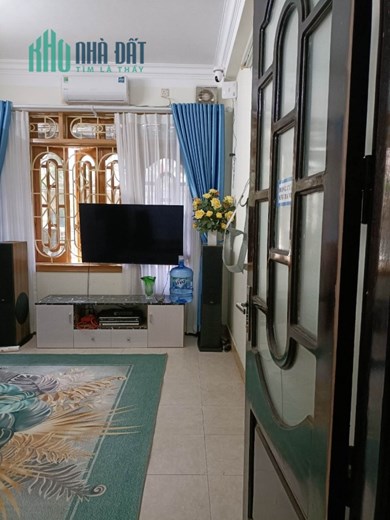 Bán Nhà Hồ Tùng Mậu, mặt đường 9M, Vỉa Hè, Kinh Doanh Đỉnh, Tặng thiết kế bên trong. DT 56mx4t. giá