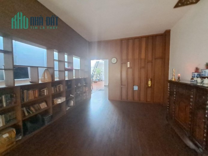 Bán nhà HXT DT 196m2 ngang gần 8M có dòng tiền sát MT Lê Trọng Tấn Tân Phú 11 tỷ 5