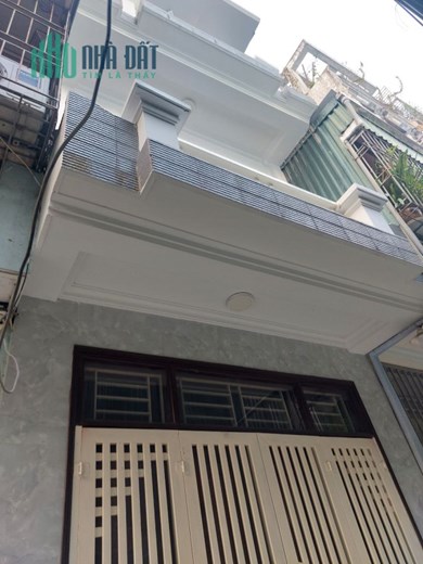 Bán nhà đường Chiến Thắng, Q. Hà Đông, 38m2, giá 4.3 tỷ.