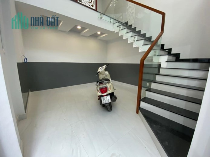 CHDV SÁT QUẬN 3,10 - 2 HẺM , 5 TẦNG CHO THUÊ 45 TRIỆU/THÁNG, HIỆU SUÁT CỰC CAO 7%/NĂM, 60M2, CMT8