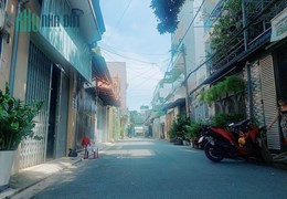 Ngộp Bán Nhà Hoàng Xuân nhị  - 5 tấm - 60m2 - HXH